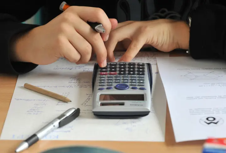  Mündliches Abi in BW: Alle Infos zur mündlichen Abitur-Prüfung 2025 Motiv 