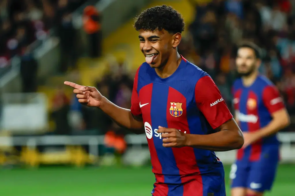 Lamine Yamal: Freundin, Gehalt und Ausstiegsklausel – alles zum Barça