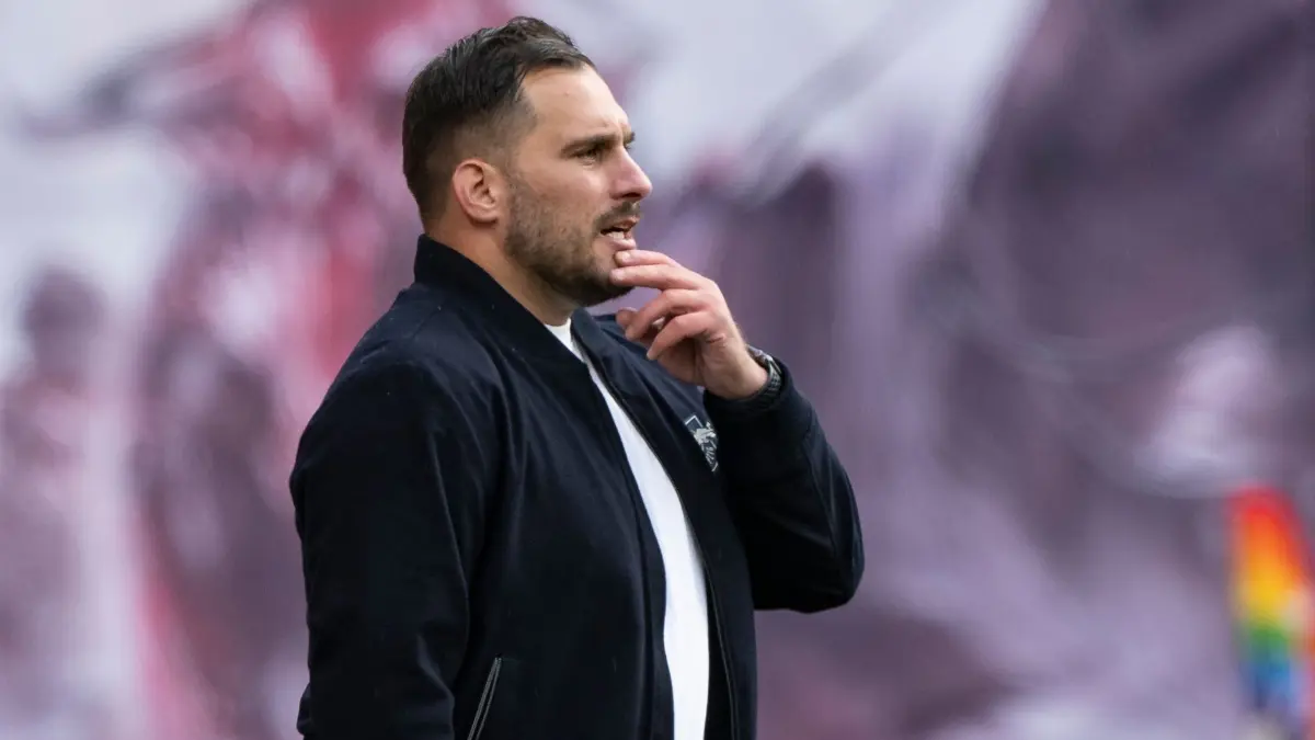 Leipzigs Trainer Saban Uzun wird den Club zum Saisonende verlassen.