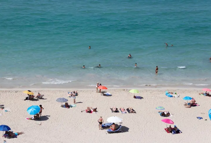 Anstieg an Neuinfektionen und Reisewarnungen treffen Spaniens Wirtschaft hart