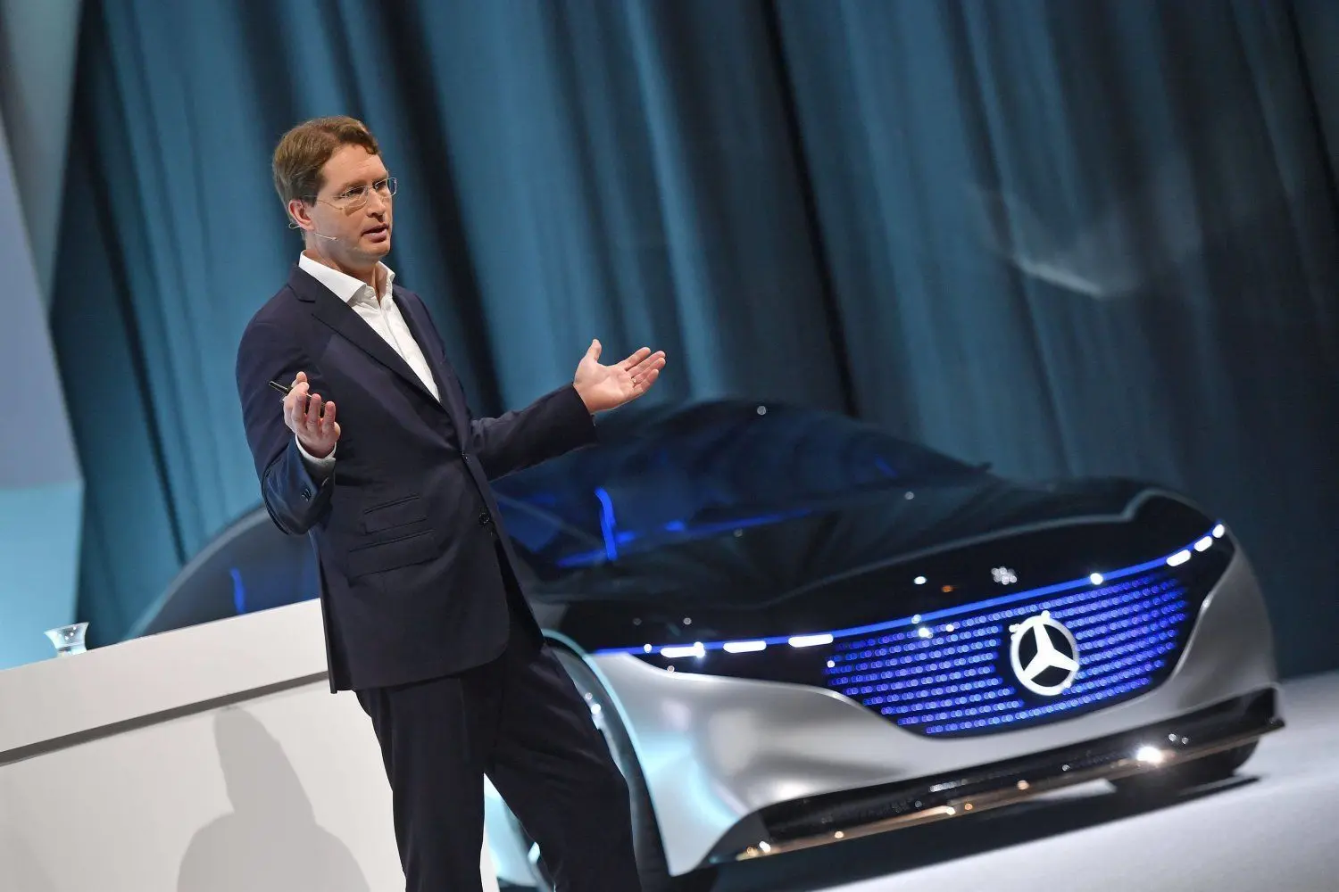 Wenn sich nur alles um solche Konzeptautos drehen würde: Chef Ola Källenius wäre wohl glücklich. Doch die Innovationskraft der Daimler-Ingenieure schlägt sich zu wenig in der Konzernkasse nieder. ⇥
