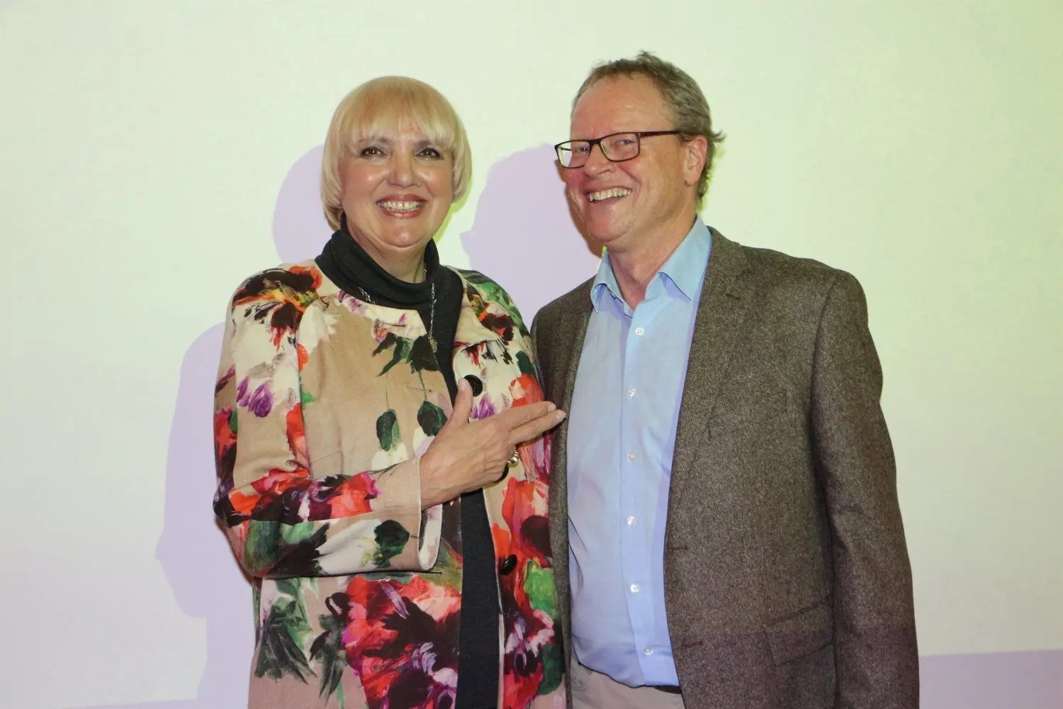 Der richtige Mann für Neu-Ulm: Claudia Roth empfiehlt OB-Kandidat Walter Zerb.