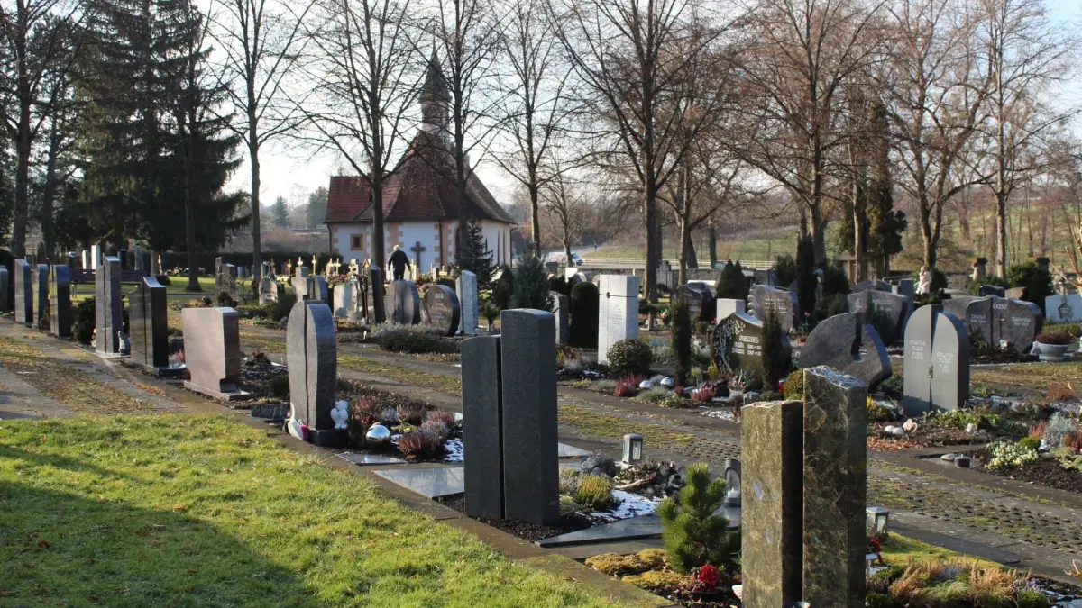 Gräberfelder auf dem Heiligkreuz-Friedhof: Die Belegungspraxis des Hechinger Friedhofsamtes ist in die Kritik geraten.