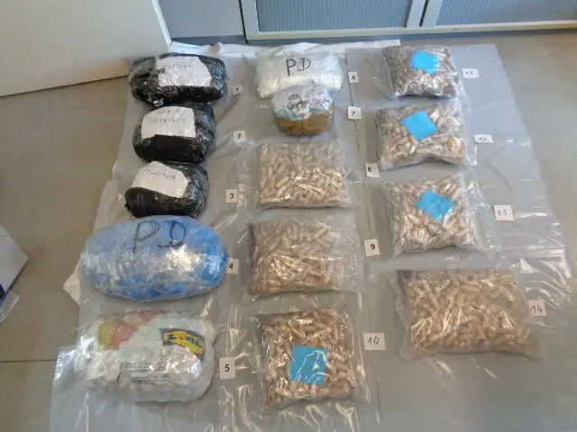 So viel Drogen auf einem Haufen findet die Polizei in Baden-Württemberg nicht häufig: rund 48 Kilogramm Heroin.