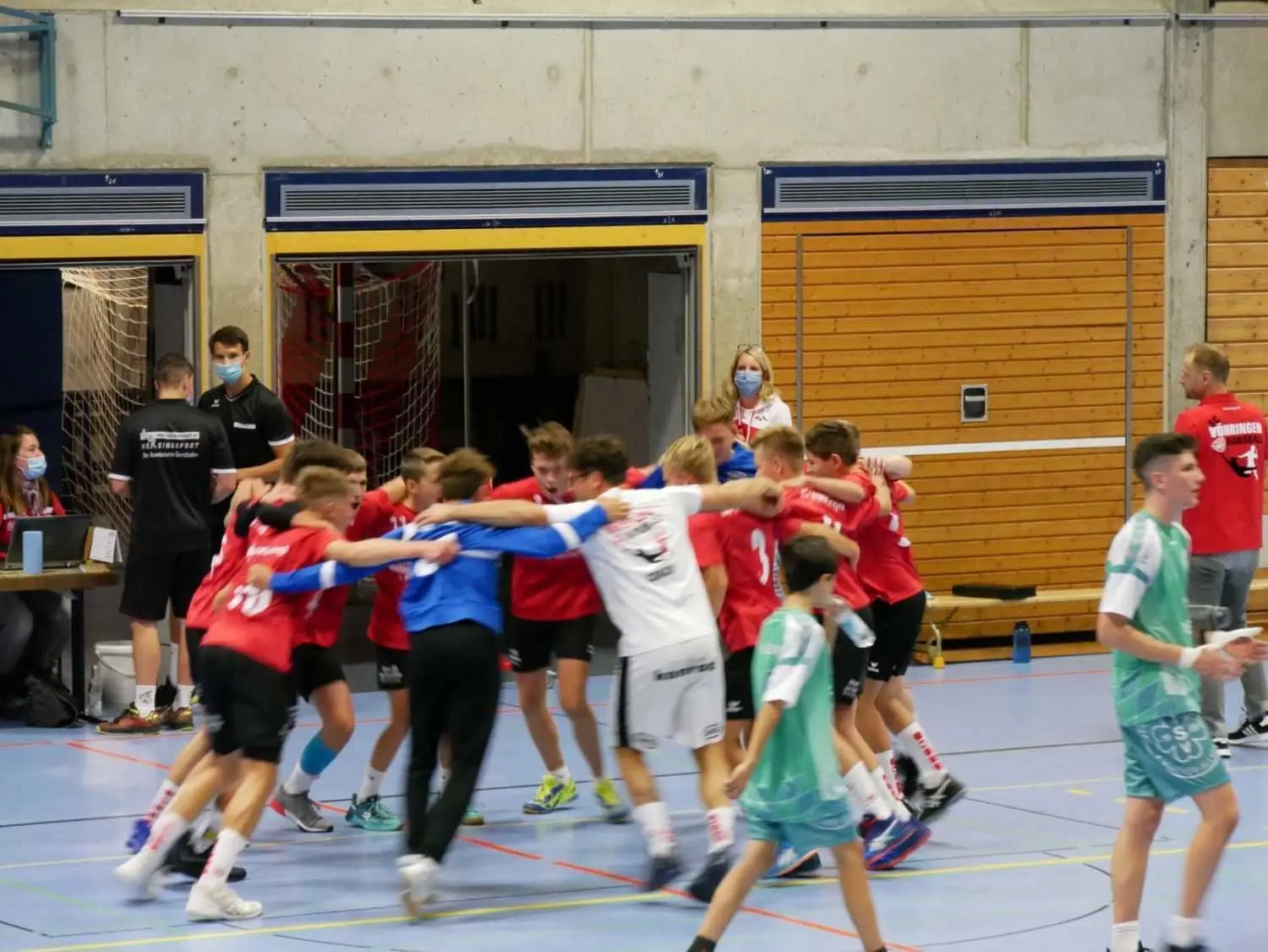Freude nach dem Sieg bei den Vöhringer Jungs.
