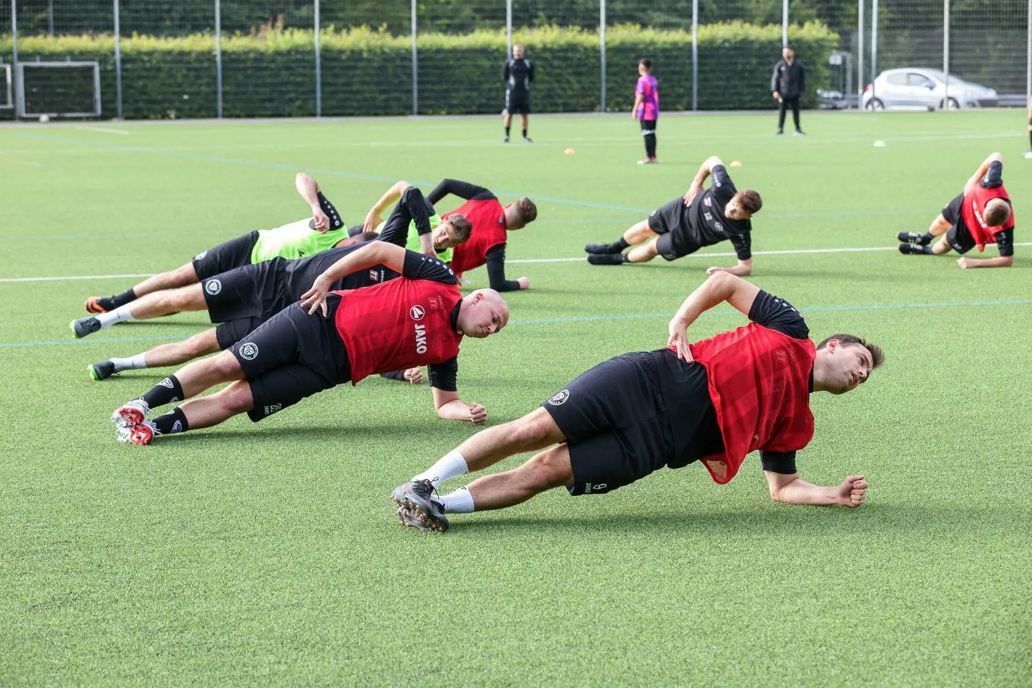 Schwitzen zum Einstand: Das Training beginnt.