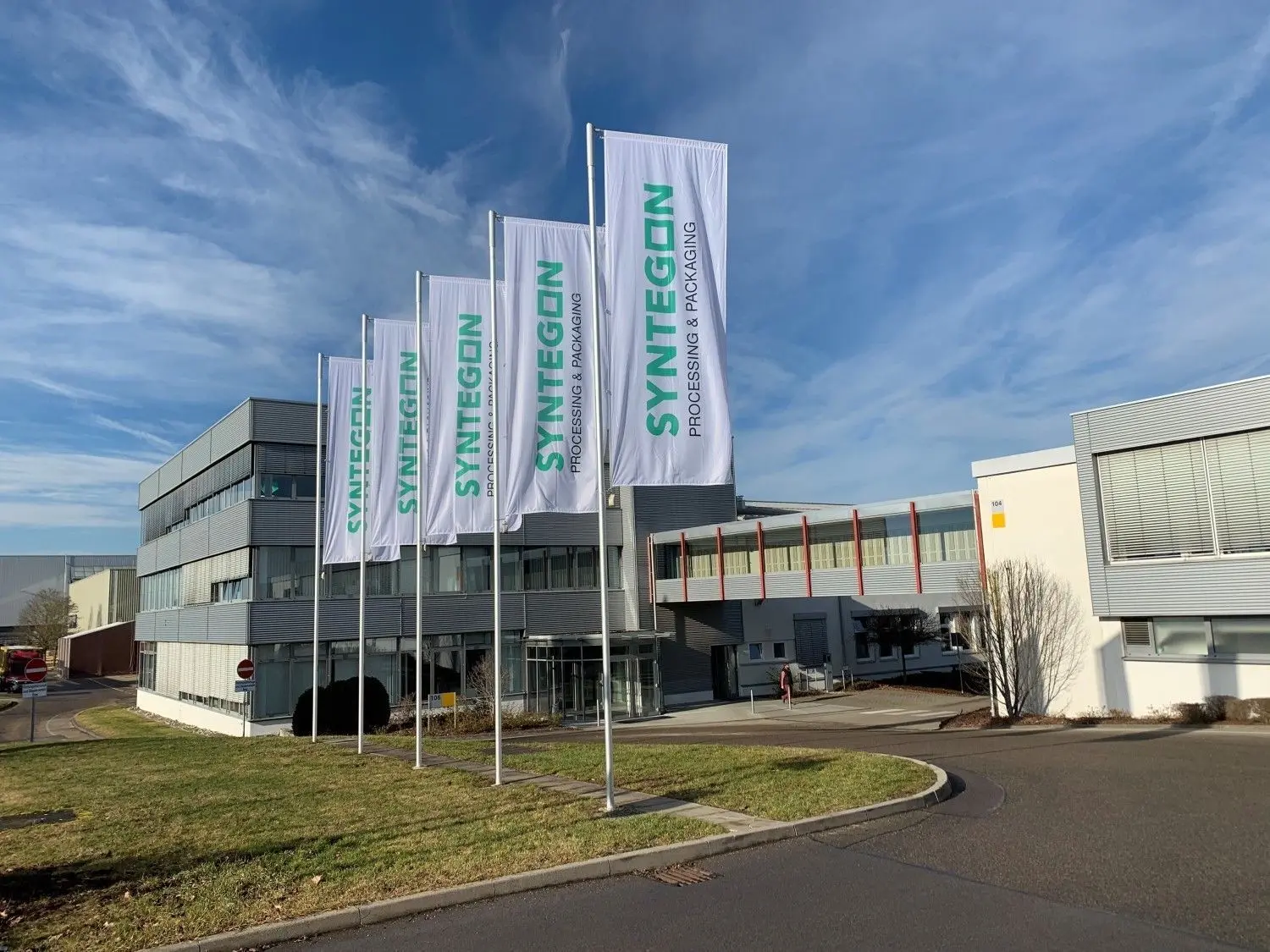 Rund 64 000 Syntegon-Maschinen verrichten weltweit bei Kunden ihren Dienst.⇥