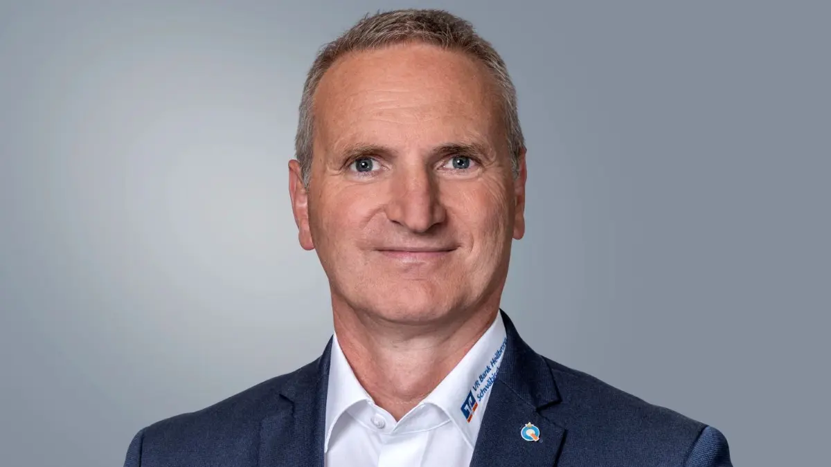 Siegfried Fischer ist neuer Bereichsleiter Immobilien für das Marktgebiet Schwäbisch Hall. Der 54-Jährige kommt aus Bühlerzell und war zuvor 16 Jahre Regionalmarktleiter, zunächst in Gaildorf, später dann in Crailsheim.
