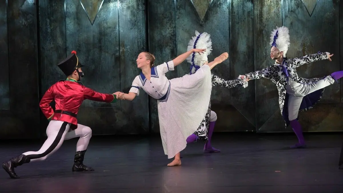 Maya Mayzel. Als Marie in „Nussknacker und Mausekönig“ zeigte die Russin die klassische wie die moderne Ballett-Kunst.
