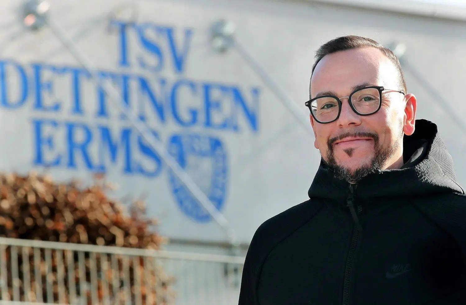 Beim TSV Dettingen hat einst alles angefangen: Nach Stationen beim VfB und den Stuttgarter Kickers wechselt Fußballtrainer Paco Vaz jetzt zum chinesischen Erstligisten Shandong Luneng.⇥
