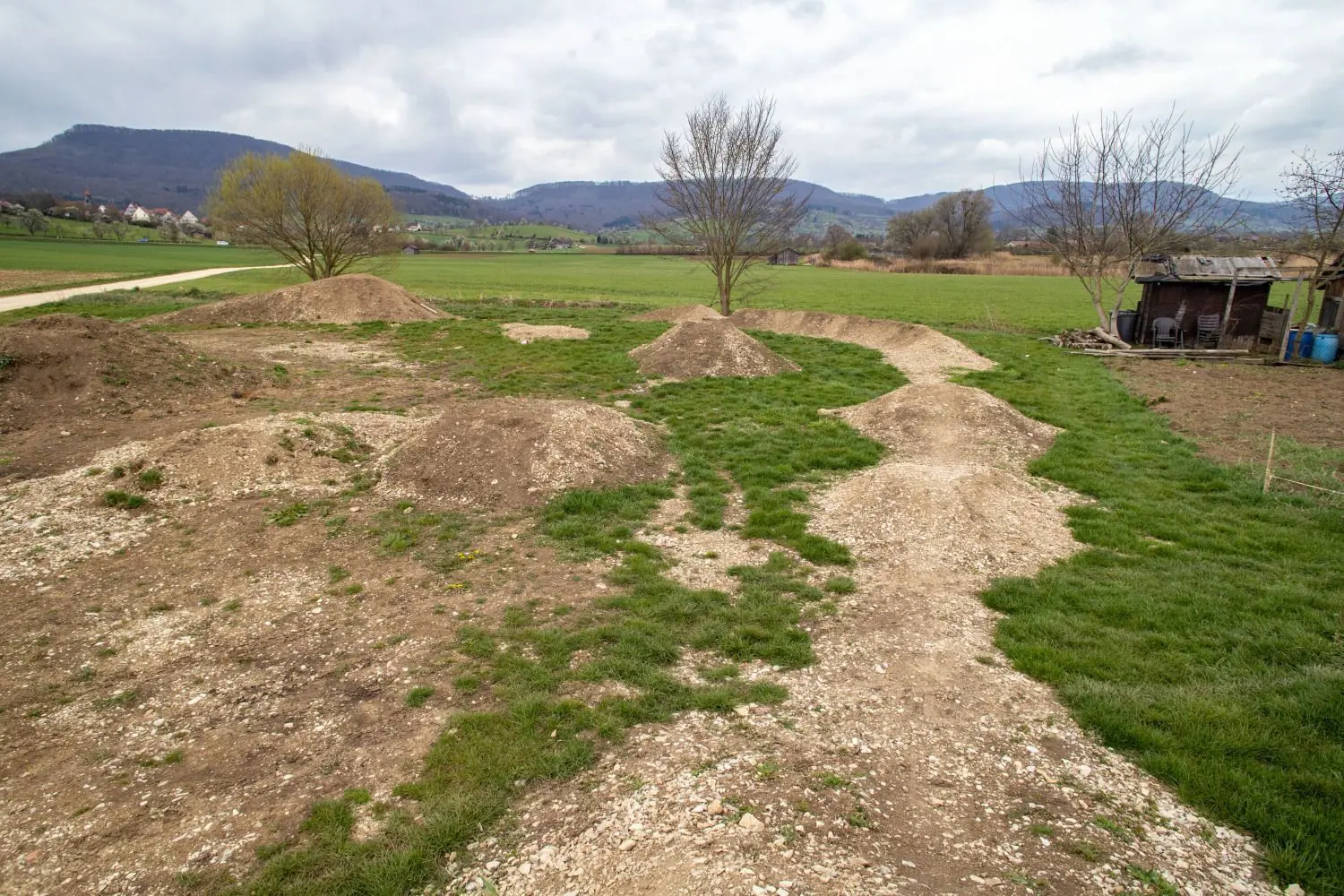 Zwischen Heiningen und Eschenbach entsteht bei der Kleingartenanlage der gemeinsame Dirtpark.