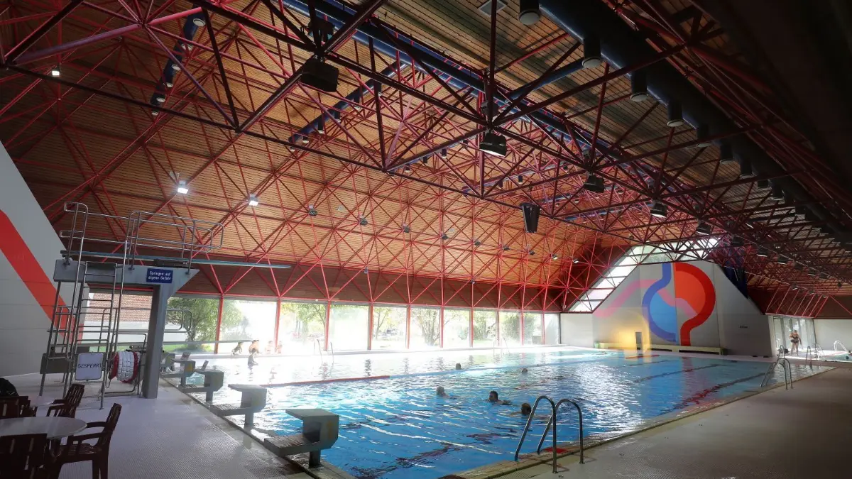 Der Bürgerentscheid "Metzinger Bäder" findet am 18. November 2018 statt.
Metzingen Bäder Hallenbad Freibad