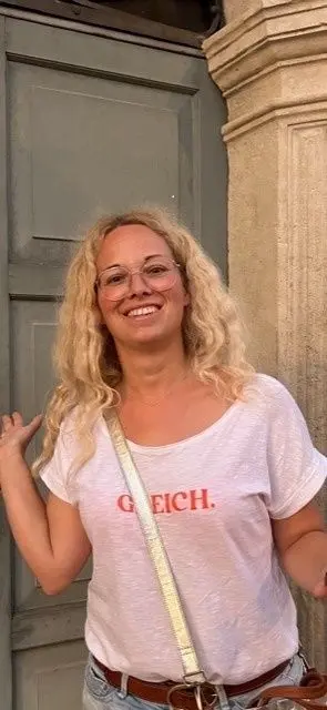 Noch heute schreibt Christina Geiselhart gerne von Hand.