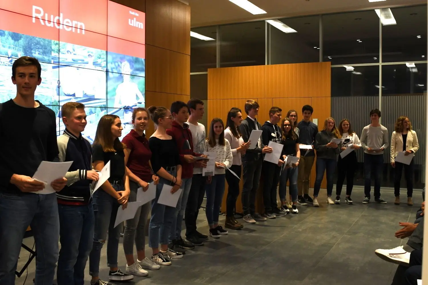 Die Ruderer des Ulmer Ruderclub Donau, unter anderem mit Katrin Volk (Deutsche U23-Meisterin im Leichtgewichts-Doppelzweier und –vierer, ganz rechts).