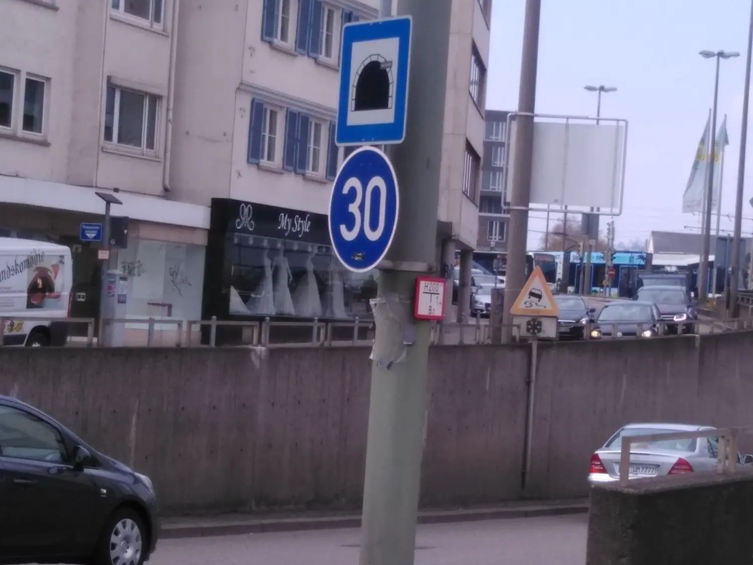 Tempo 30 im Tunnel: So ist es empfohlen.⇥⇥