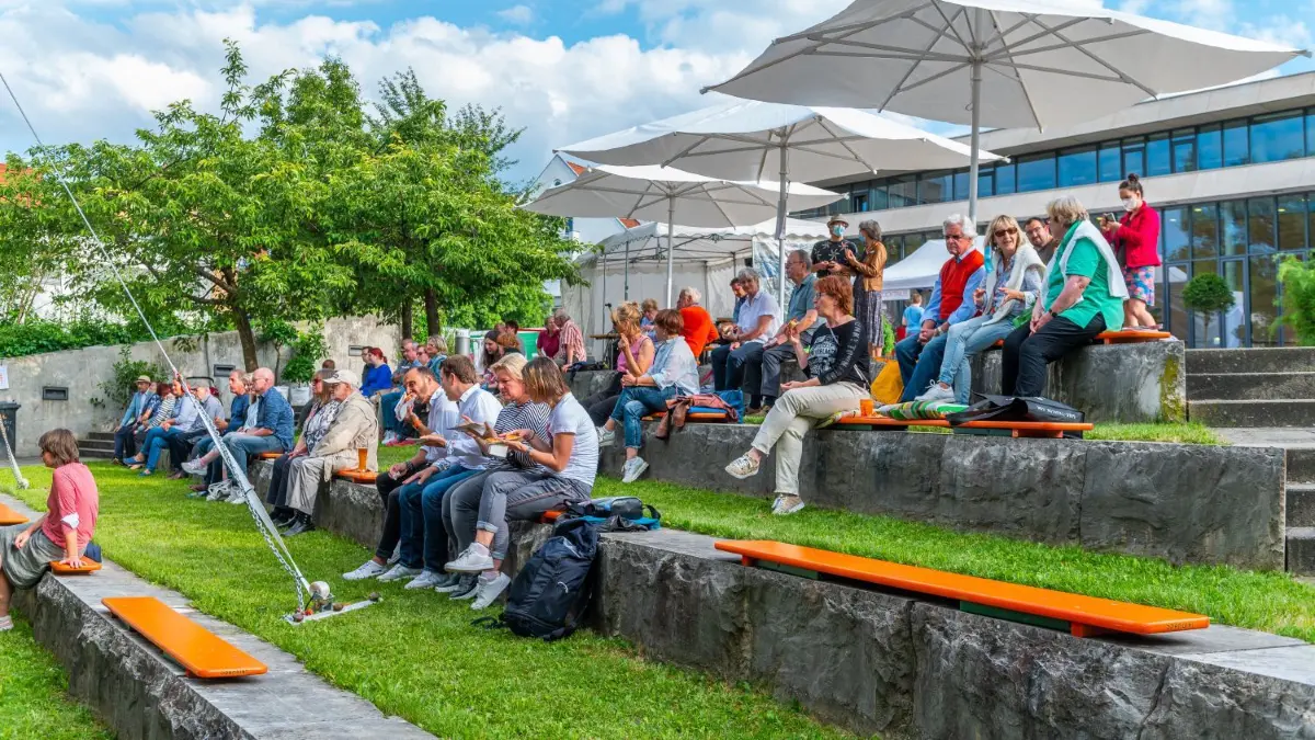 Beim Stadtfestival Eislingen spielte an den Filsterrassen die Band „Jazzcircle“.