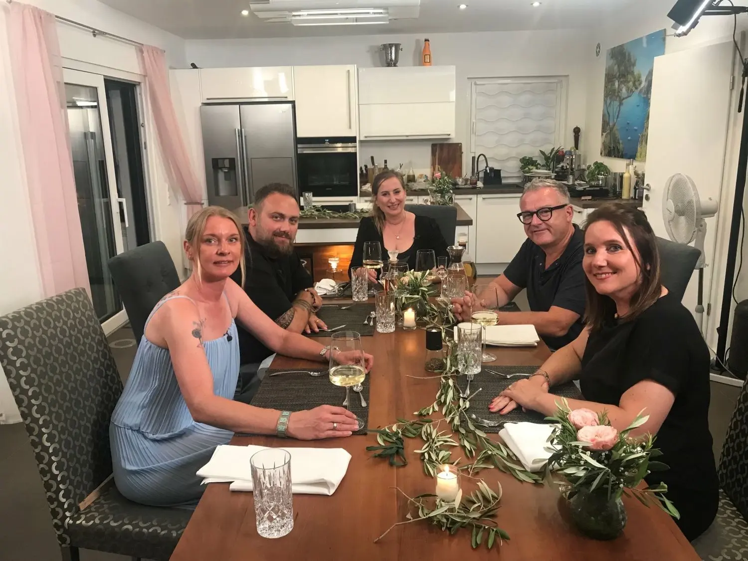 Die Runde in Bühlenhausen: Katharina, Richie, Julia, Sam und Bine (v.l.n.r.)