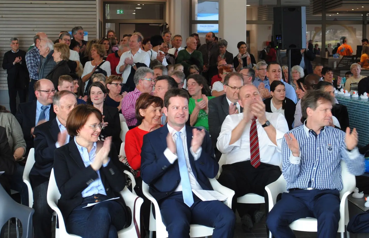 Erstmals in neuer Funktion als Staatsministerin im Kanzleramt war Annette Widmann-Mauz (links) am Sonntag in Hechingen. Auch Landrat Günther-Martin Pauli (r.) und Karl-Wilhelm Röhm MdL feierten mit.