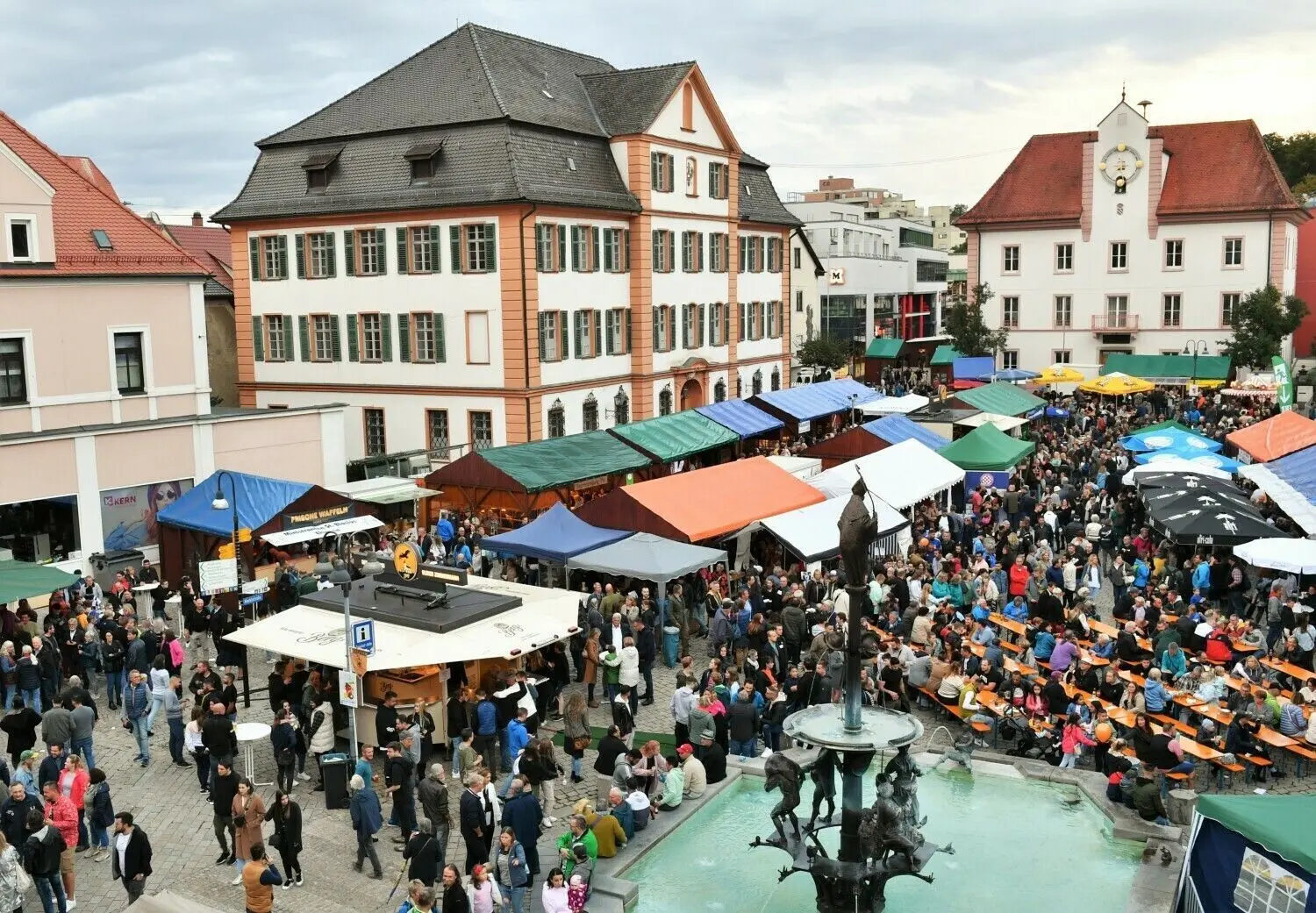 Viel los war bei der Ehinger Kirbe am Samstag und Sonntag.