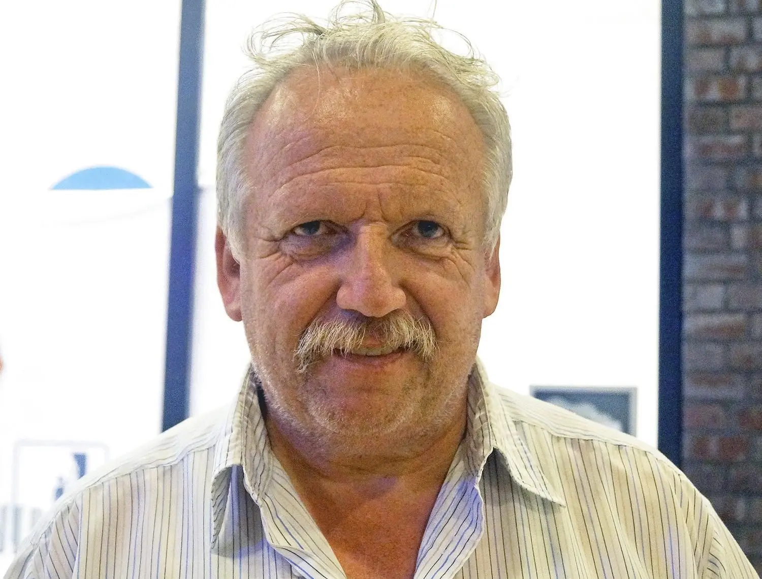 Robert Hoffmann.