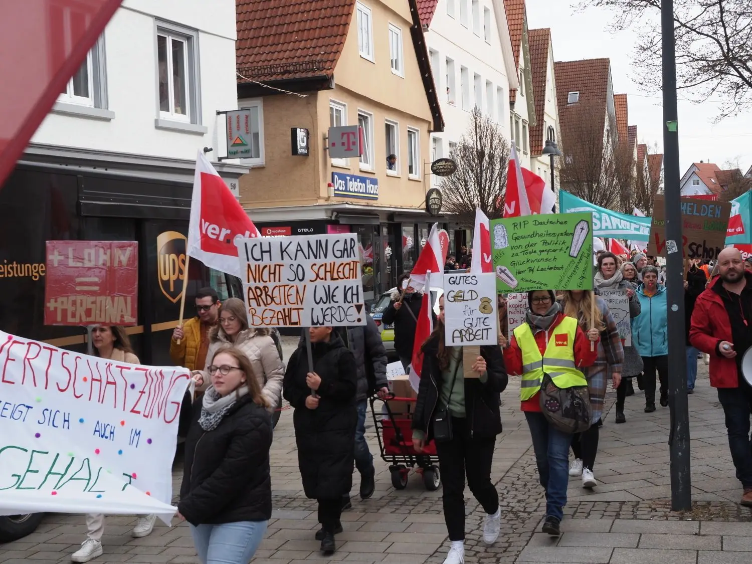 Warnstreik an der Ehinger Klinik: Bei den Beschäftigten war viel Frust zu spüren.