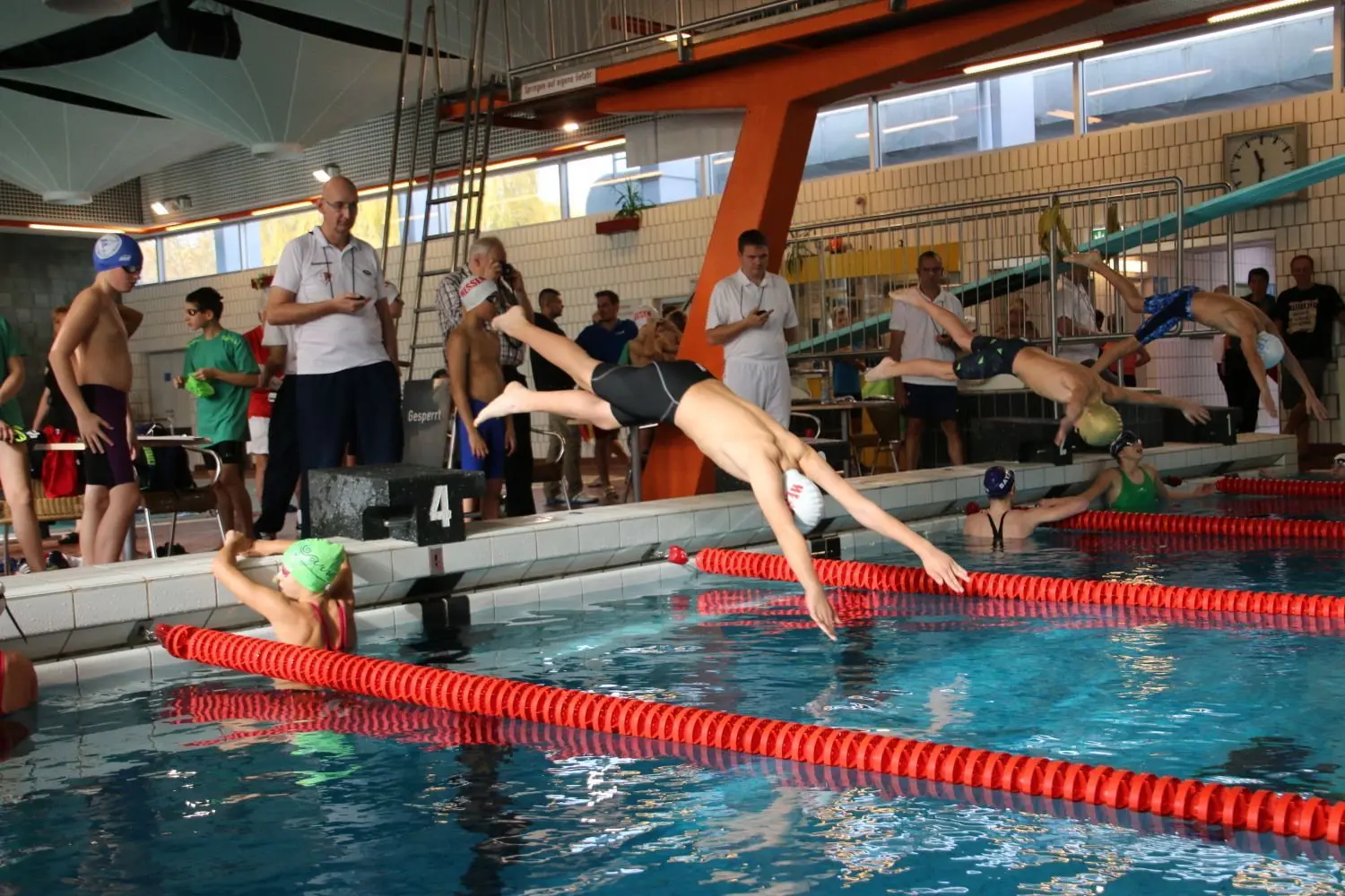 Die Staffeln sind die Höhepunkte der Schwimmvergleiche.