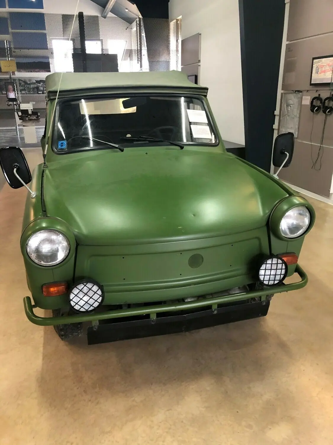 . . . „Stoffhund“ befuhren DDR-Soldaten den Grenzstreifen.