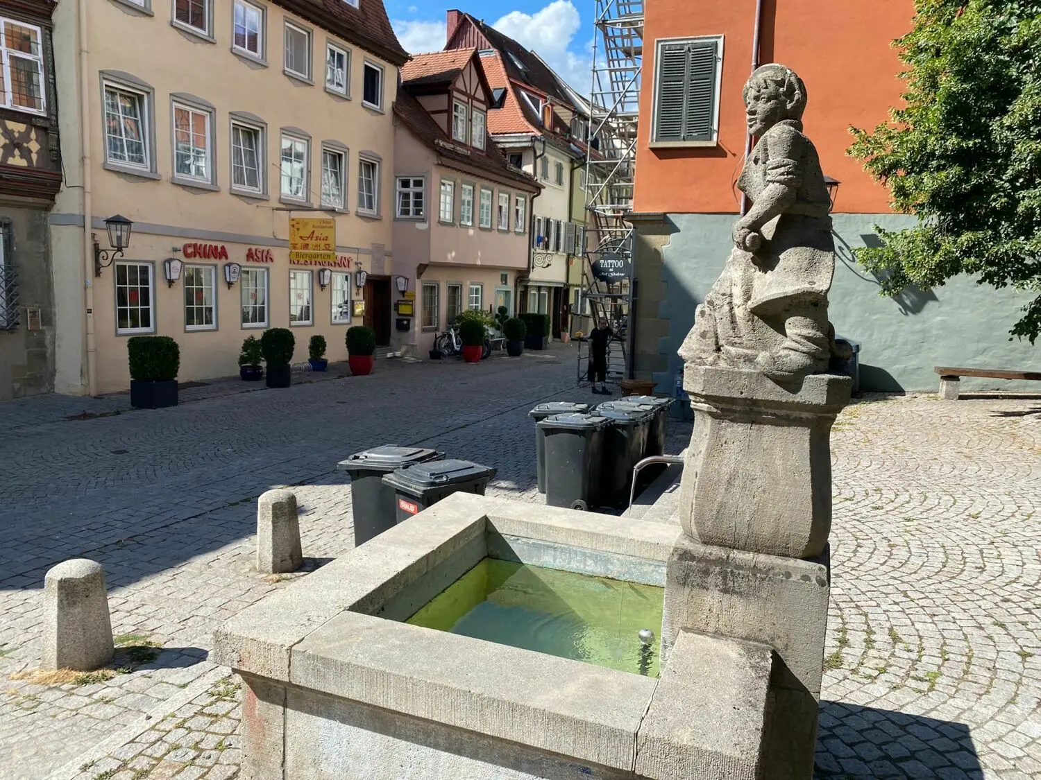 Gerbersbrunnen in der Gelbinger Gasse läuft auf Knopfdruck.
