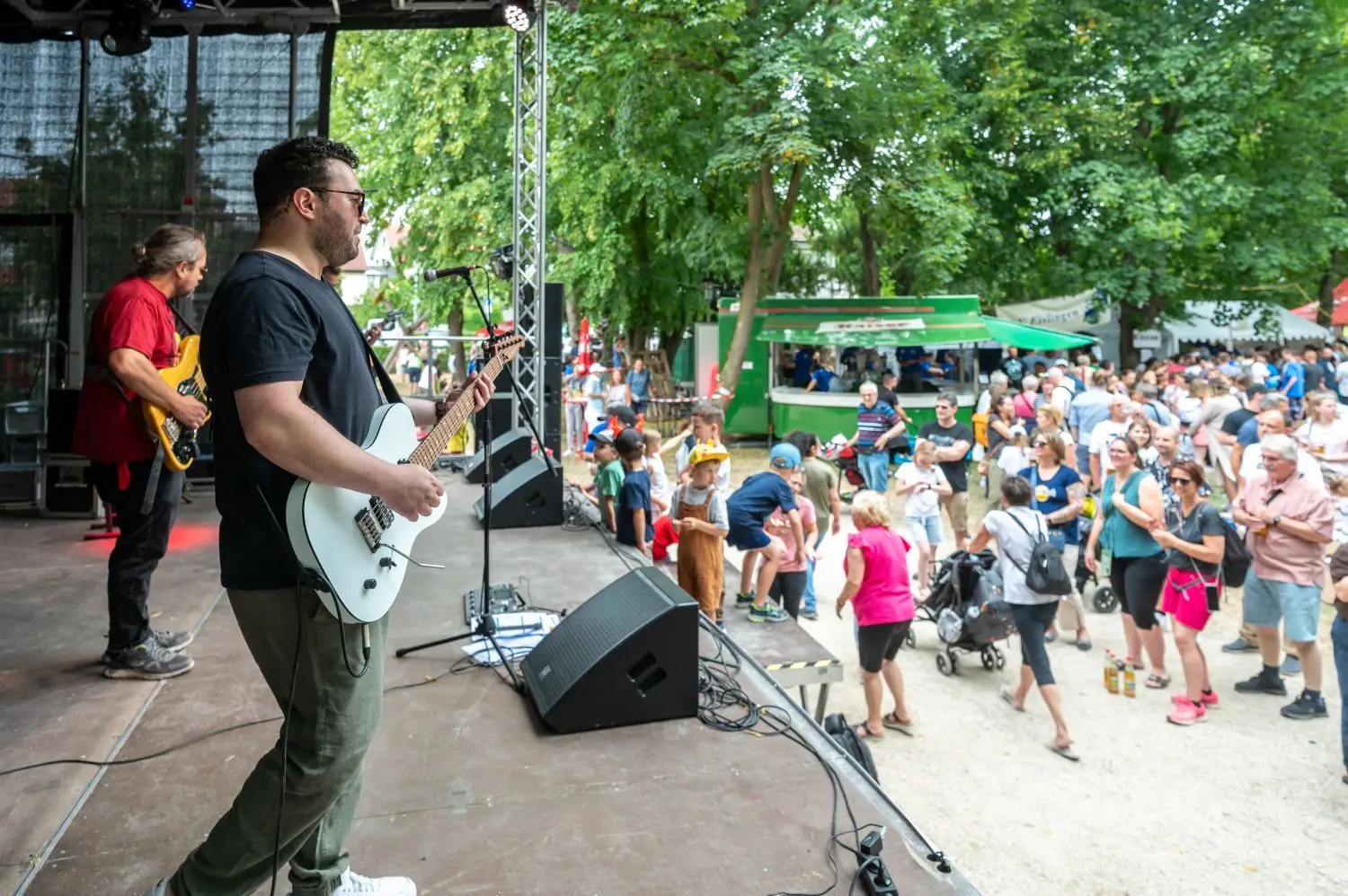 Im Schlosspark spielten verschiedene Bands.