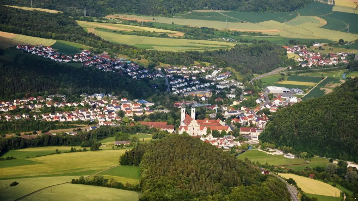 Zwiefalten erhält ein Glasfasernetz⇥
Zwiefalten Frenz.jpg