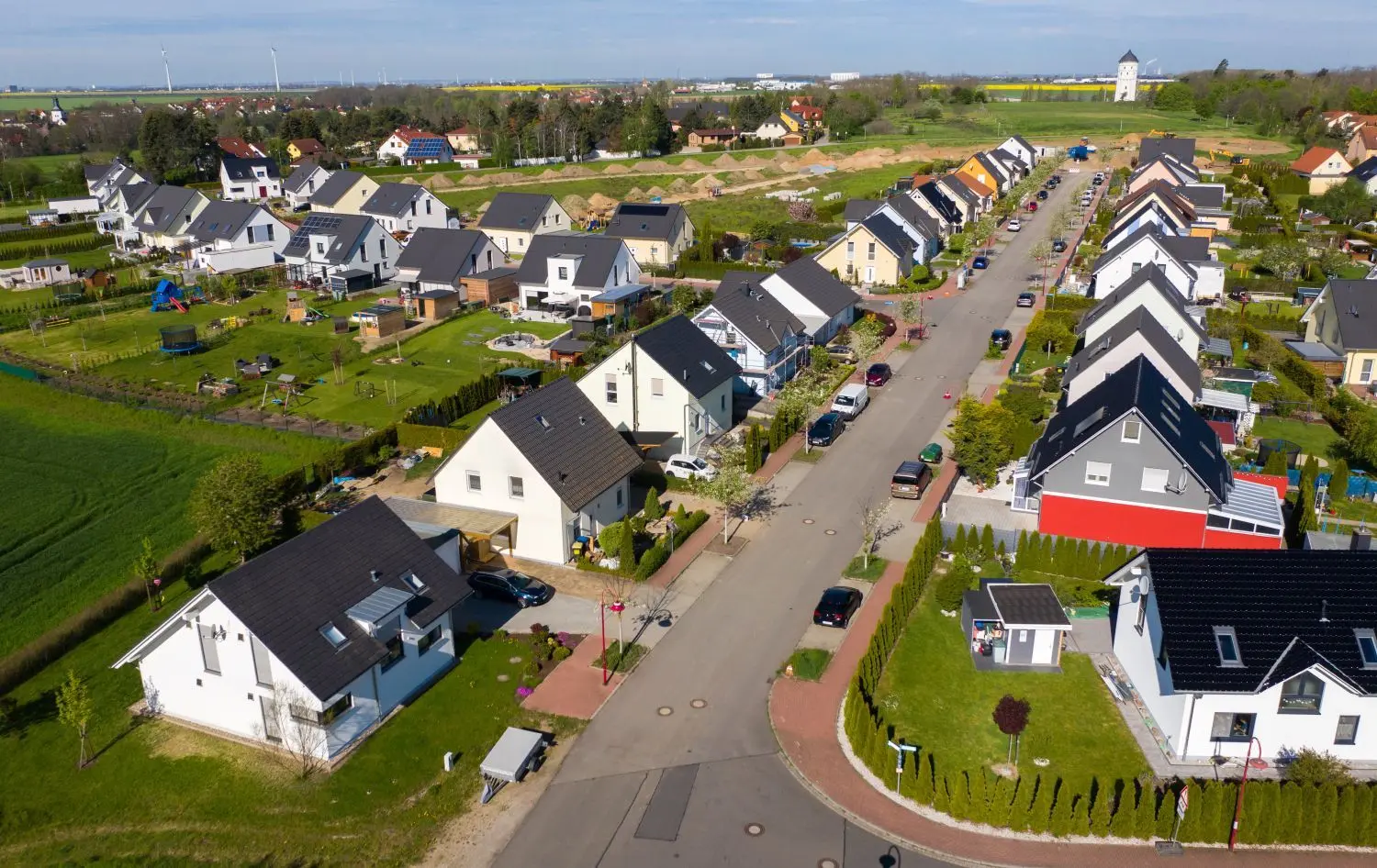 Einfamilienhäuser stehen im Ortsteil Rückmarsdorf am Stadtrand.