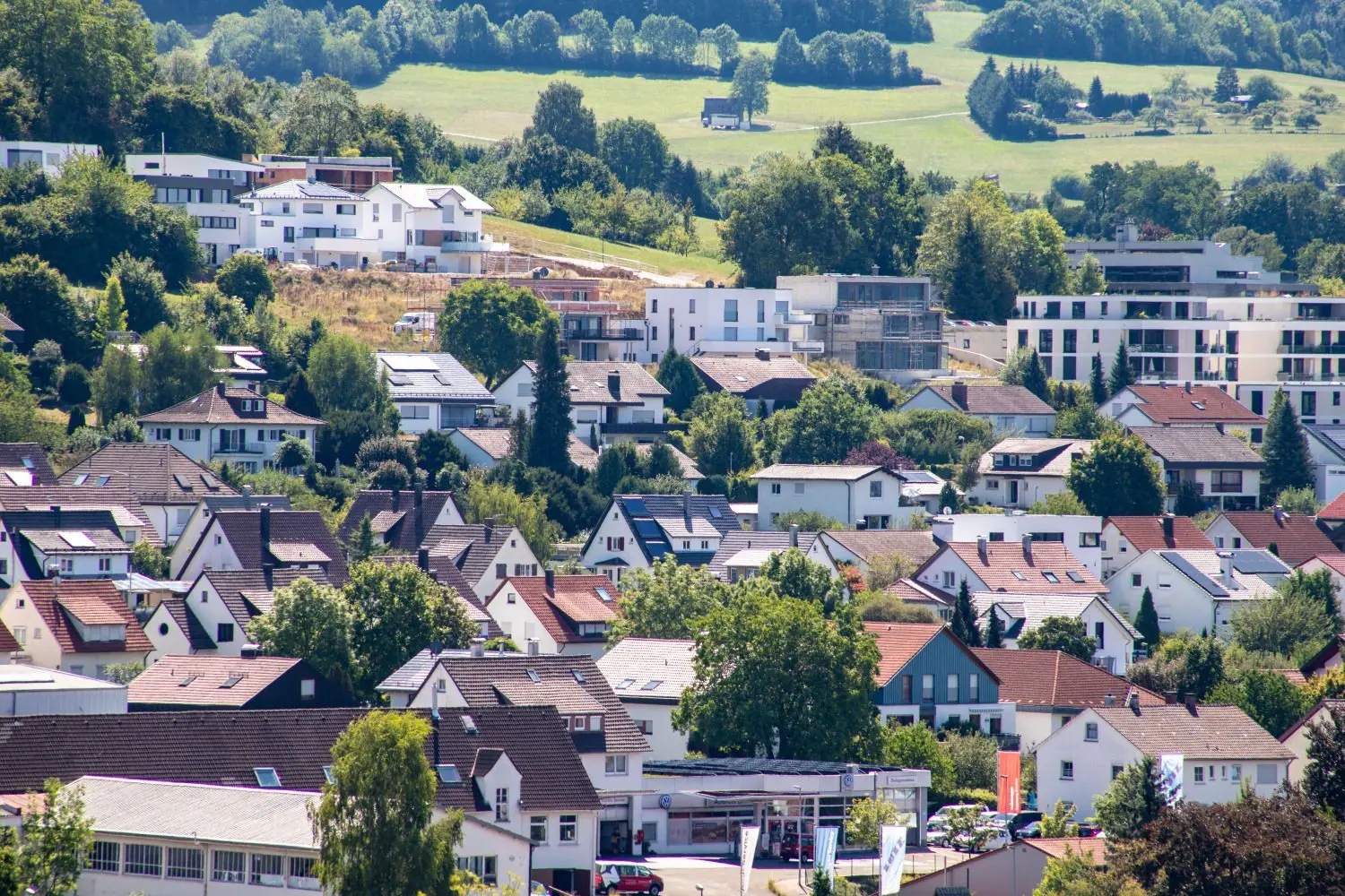 Das Donzdorfer Baugebiet bei den Kirschbäumen ist gefragt. Ob dies bei steigenden Zinsen so bleibt, wird sich zeigen. ⇥