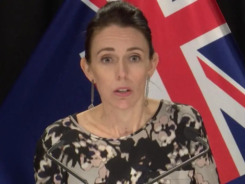 Die neuseeländische Premierministerin, Jacinda Ardern, äußert sich bei einer Presskonferenz.