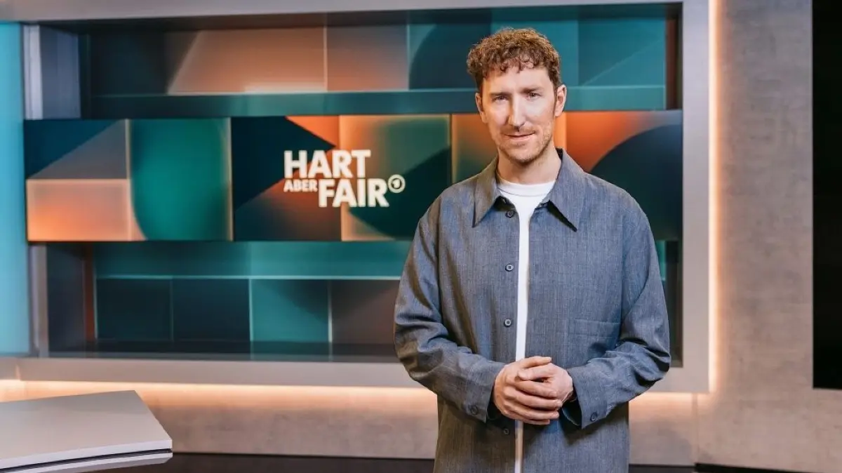 „Hart aber fair“ läuft immer montags in der ARD. Wer waren gestern die Gäste von Moderator Louis Klamroth?
WESTDEUTSCHER RUNDFUNK KÖLN.hart aber fair - Louis Klamroth.Moderator Louis Klamroth.© WDR/Julia Sellmann, honorarfrei - Verwendung gemäß der AGB im Rahmen einer engen, unternehmensbezogenen Berichterstattung im WDR-Zusammenhang bei Nennung "Bild: WDR/Julia Sellmann" (S1+), WDR Kommunikation/Redaktion Bild, Köln, Tel: 0221/220 -7132 oder -7133, Fax: -777132, bildkommunikation@wdr.de
