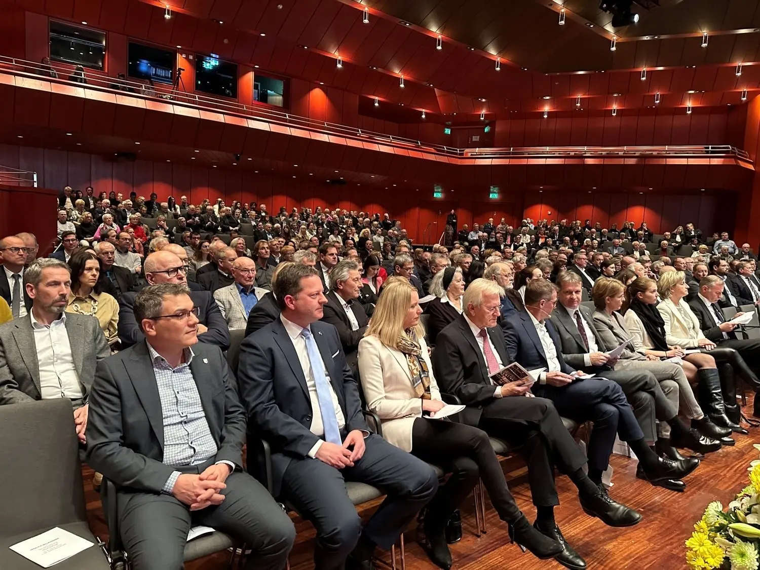 Neujahrssitzung des Kreistags Zollernalbkreis traditionell in der Stadthalle Balingen mit Stehempfang ⇥