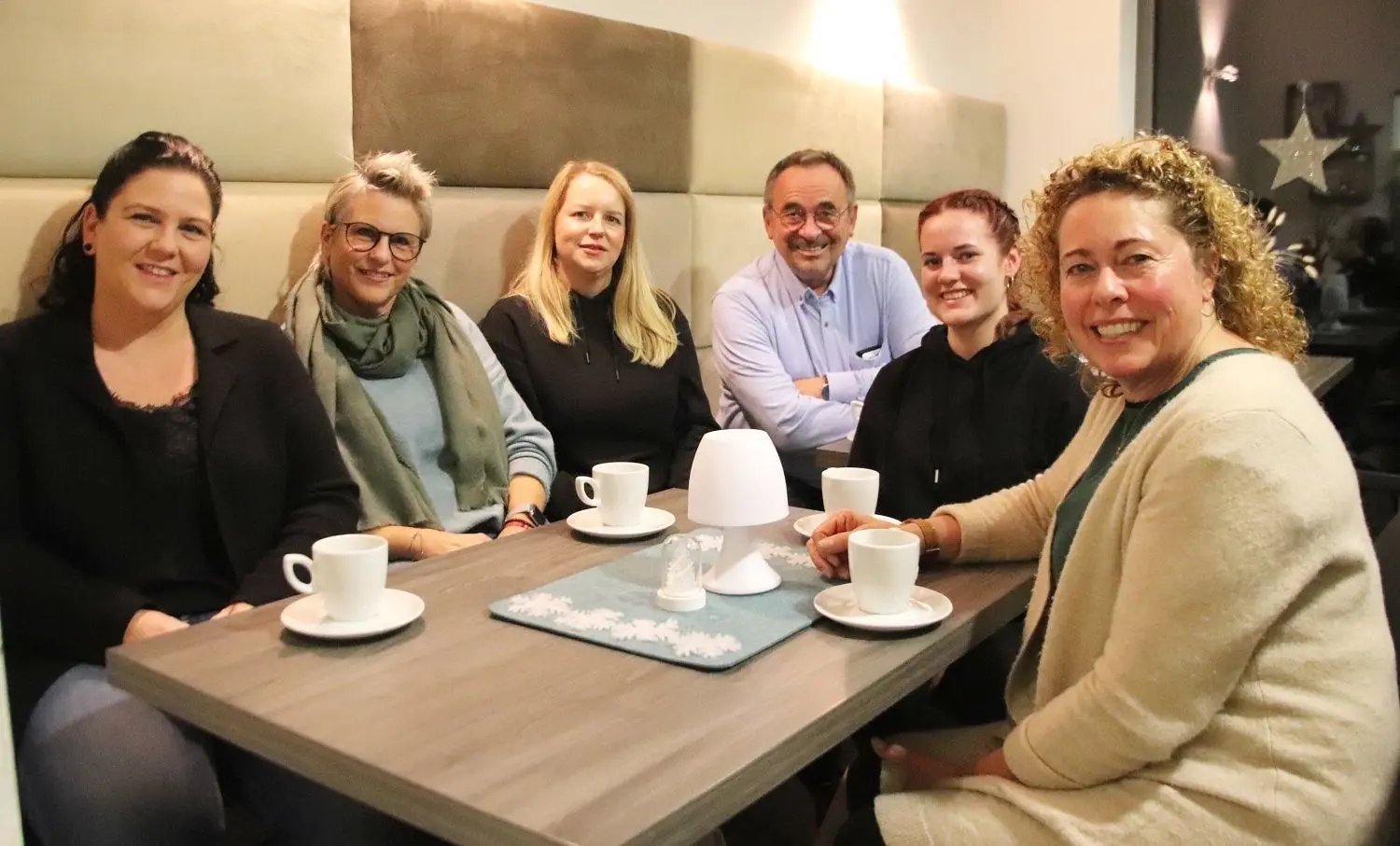 Das Aquanett-Team der ersten Stunden (von links): Carmen Tasdemir, Petra Sprang, Silvia Löhr, Manfred Müller, Leonie von Berg und Annette Müller