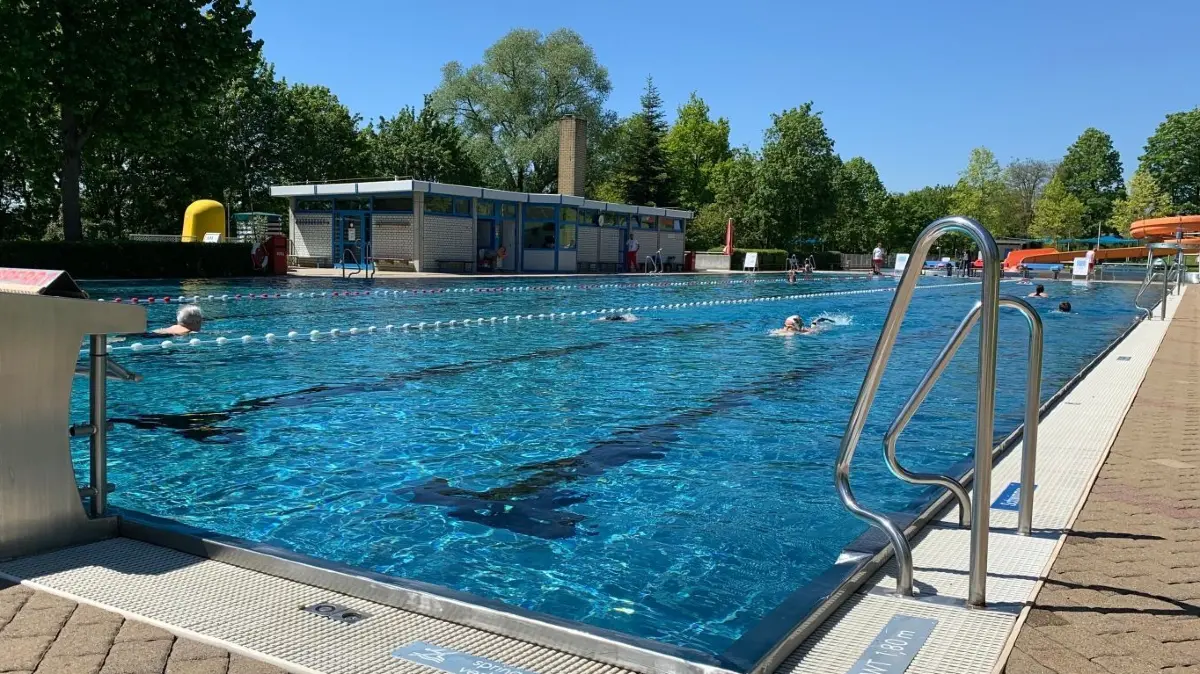 Im Ehinger Freibad und im Neu-Ulmer Donaubad gibt es am Dienstag, 9. August, freien Eintritt.