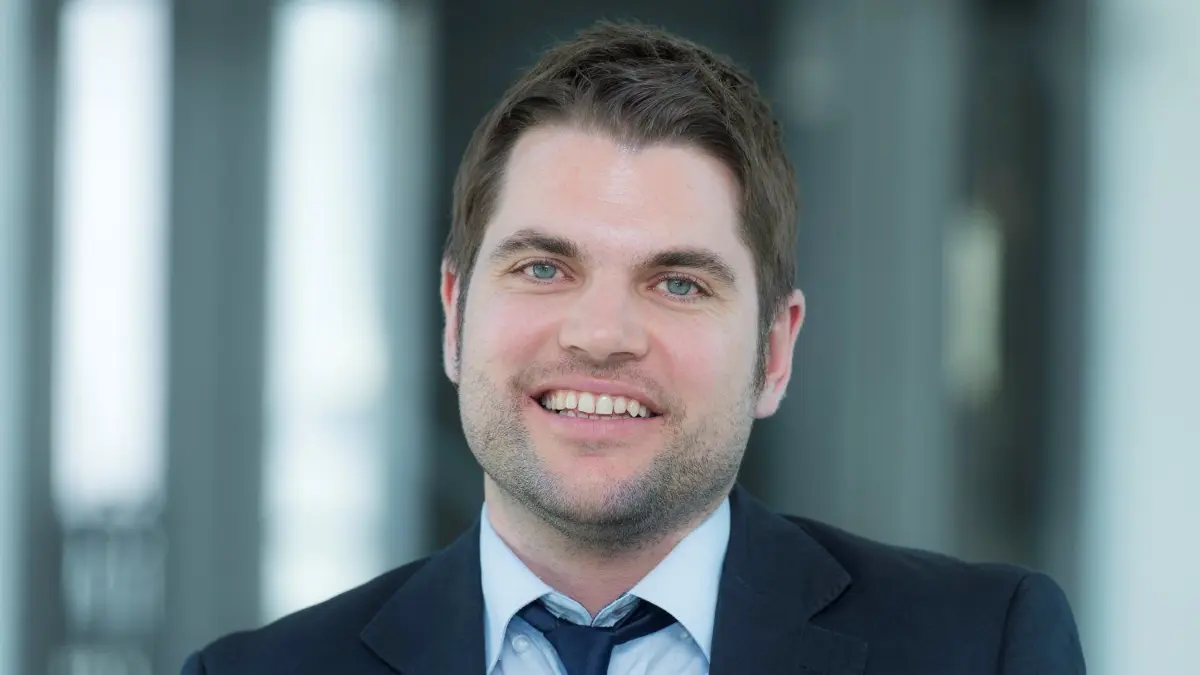 Jonas Pürckhauer: Für den Antrag ist ein Steuerberater nötig. ⇥
Dipl.-Volkswirt Jonas Pürckhauer, Mitglied der Geschäftsleitung der IHK Ulm