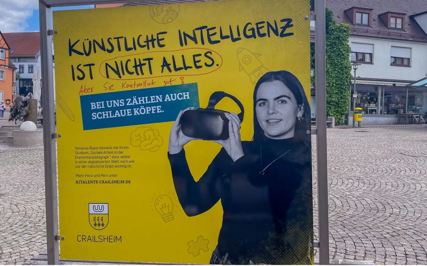 Die Plakate der Kitalente-Kampagne wurde beschädigt und beschmiert.