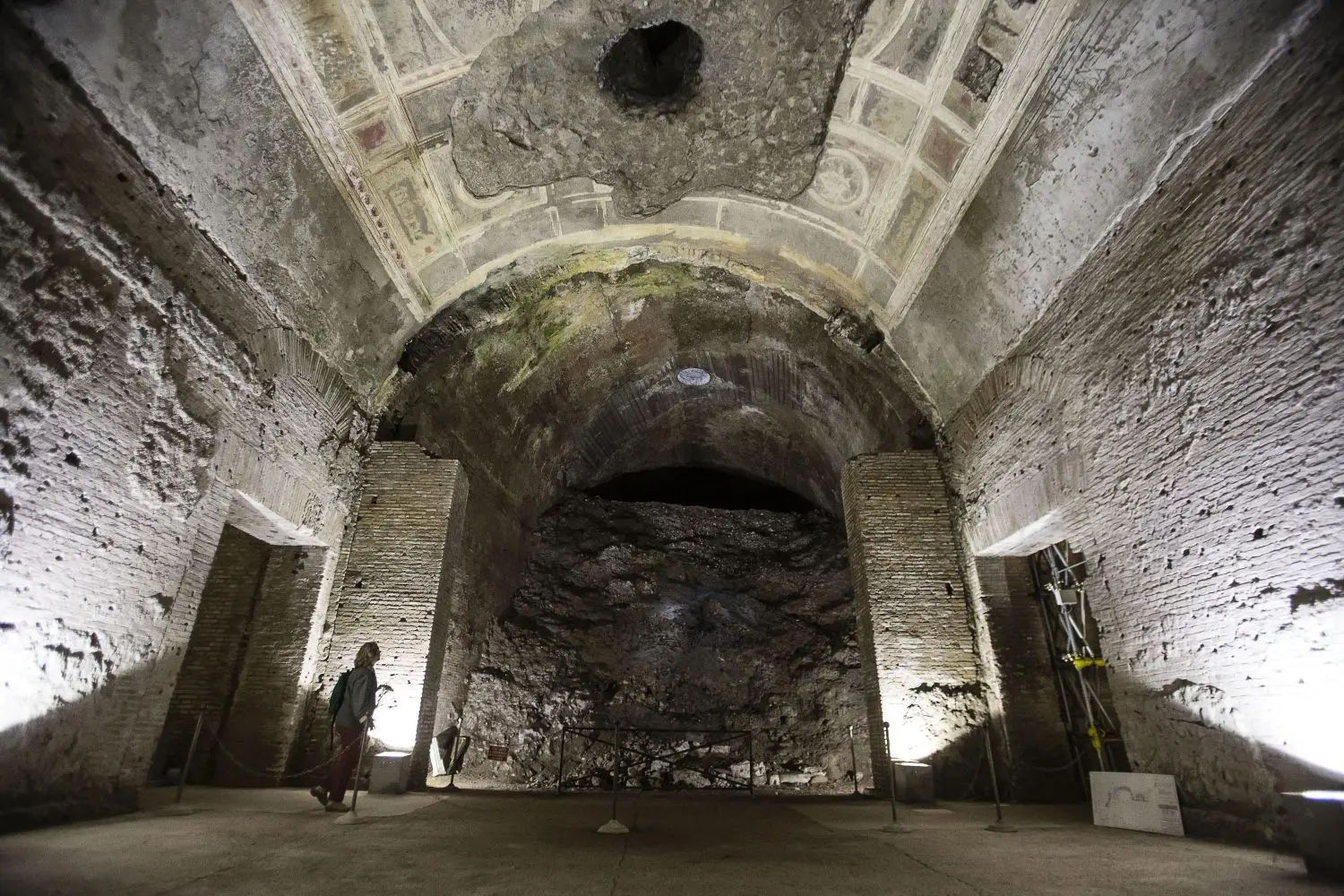 Blick in die Domus Aurea: In dem einst riesigen Palast herrschte der als verrückt oder unbeherrscht geltende Kaiser Nero. Doch auch andere römische Persönlichkeiten hatten schlechte Eigenschaften und Angewohnheiten.⇥