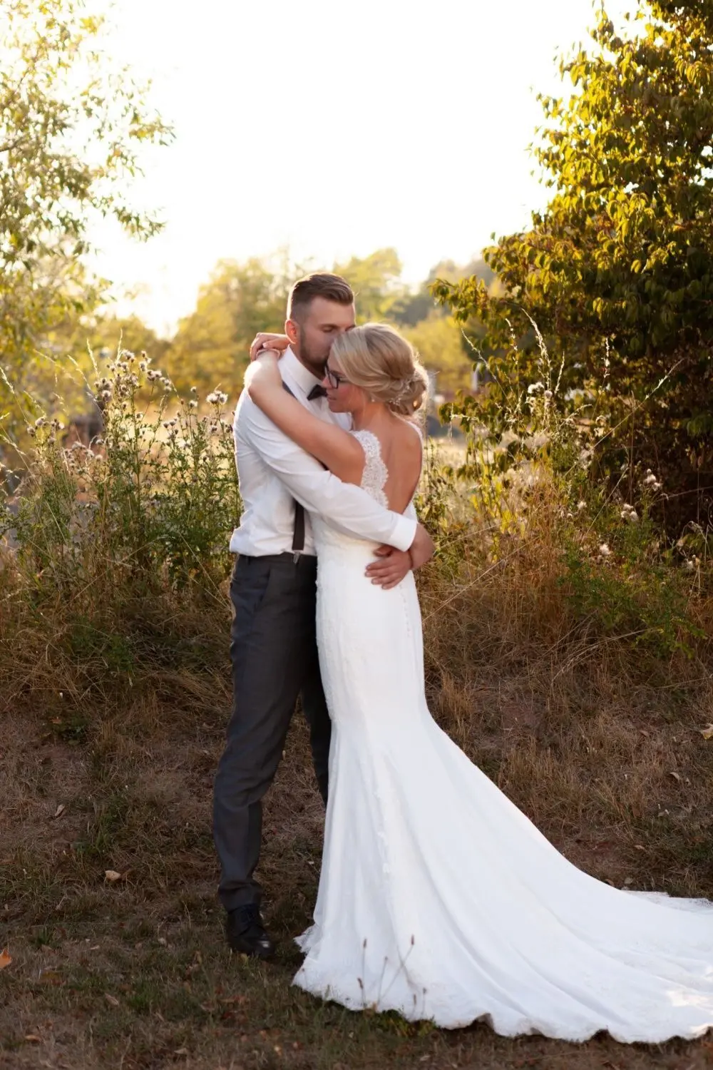 Am Abend ihrer Hochzeit zogen sich Jenny und Christian kurz zurück, um fünf Minuten Zweisamkeit zu genießen.