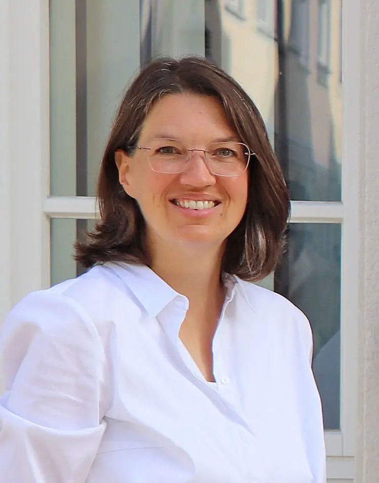 Simone Bertsche geht noch gerne in die Schule – als Lehrerin.⇥