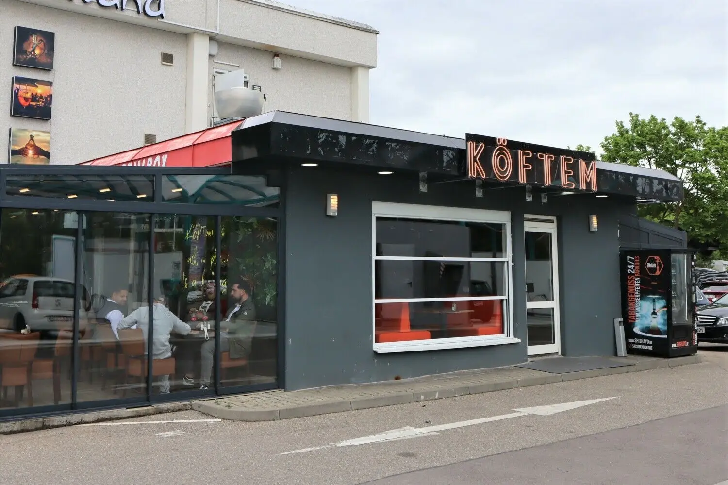 Das Restaurant im Auchertwiesenweg hat auch nachts geöffnet.⇥