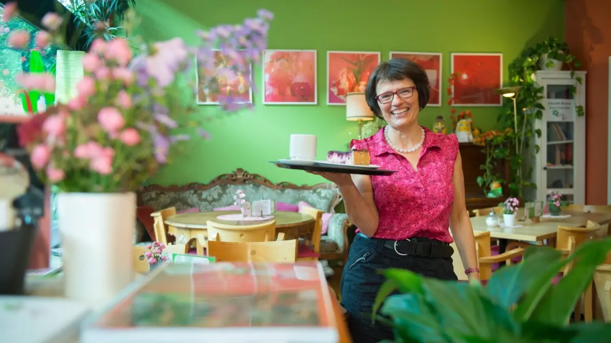 Maria Gmeiner im Café Canapée.
Cafe Canape, Frau Gmeiner