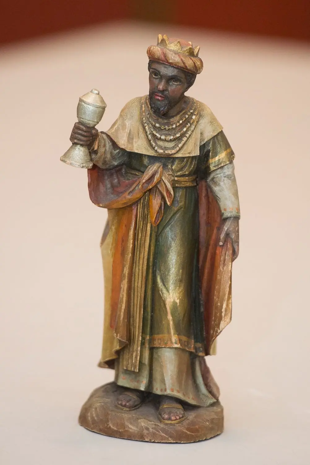 Der schwarze König aus St. Georg würdigt nicht herab. ⇥