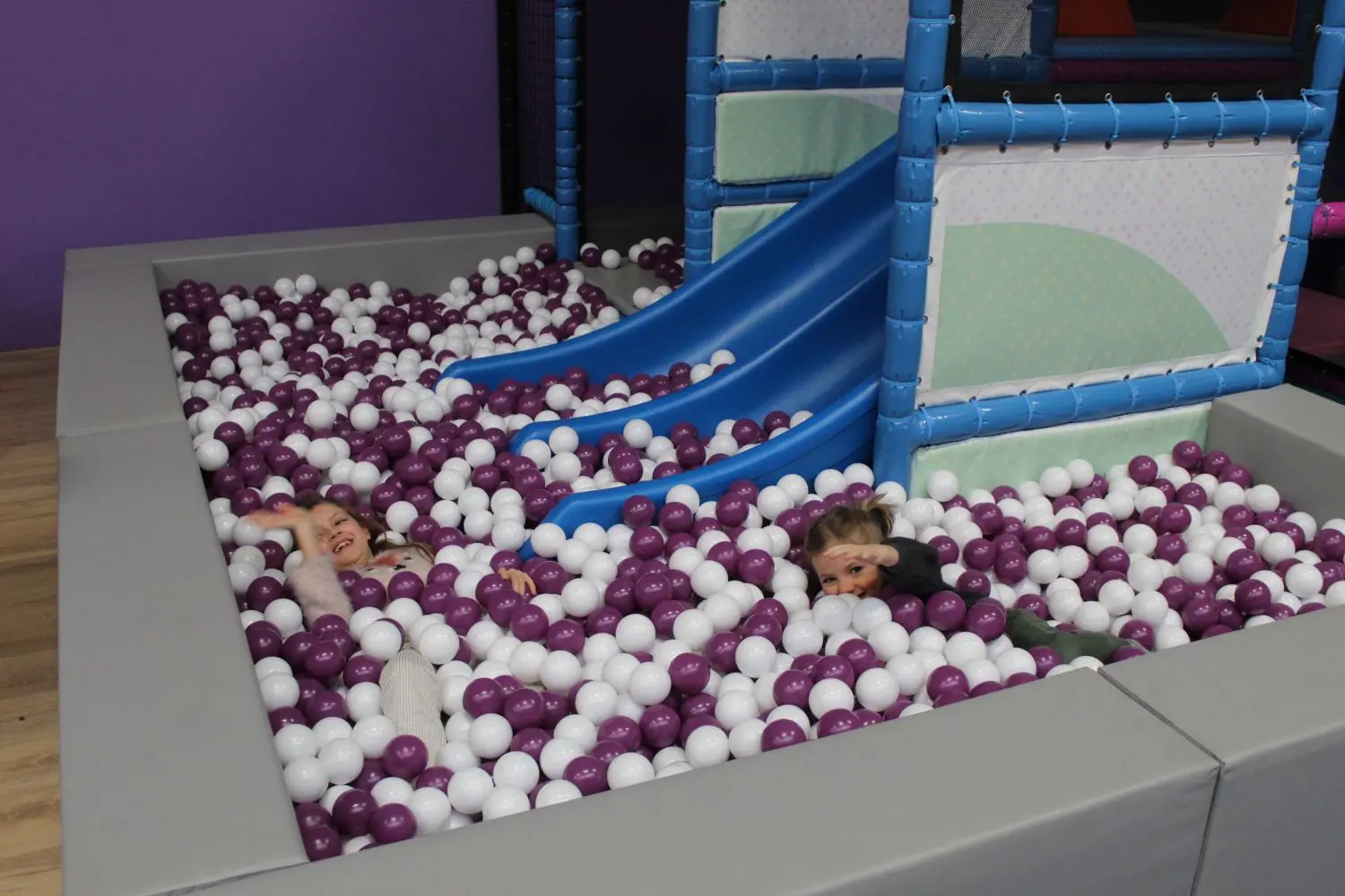 Let's play heißt der neue Indoorspielplatz, der im Hechinger Gewerbegebiet Linsenäcker öffnet.⇥