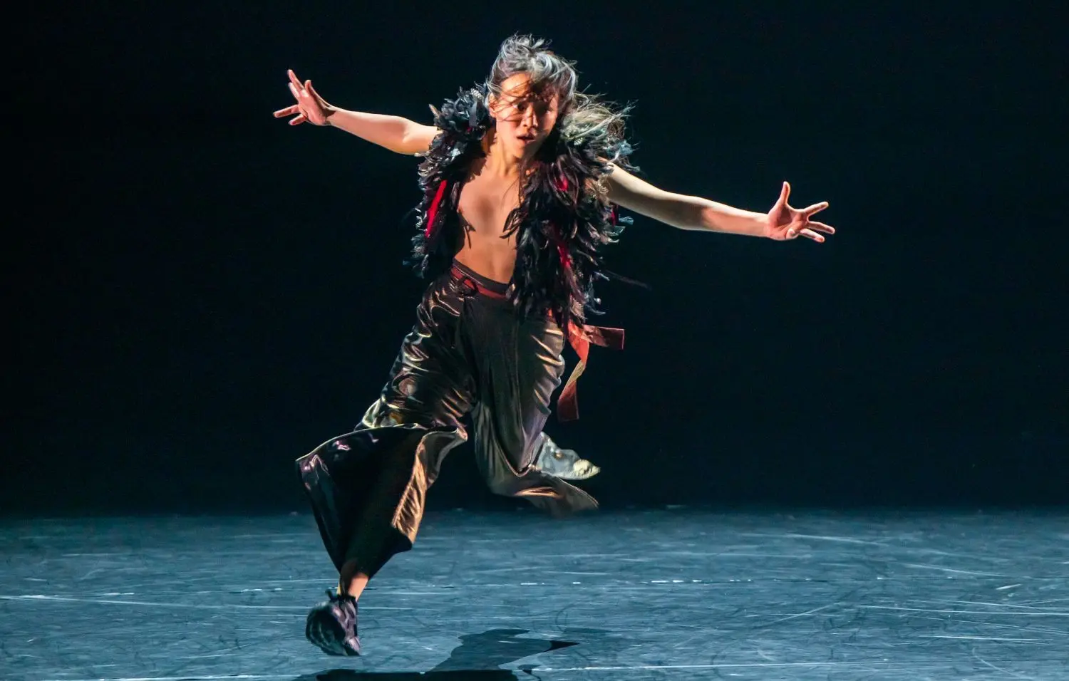 Dance Theatre Heidelberg: Yi-Wei Lo mit einem Ausschnitt aus „Firebird & Rite of Spring“