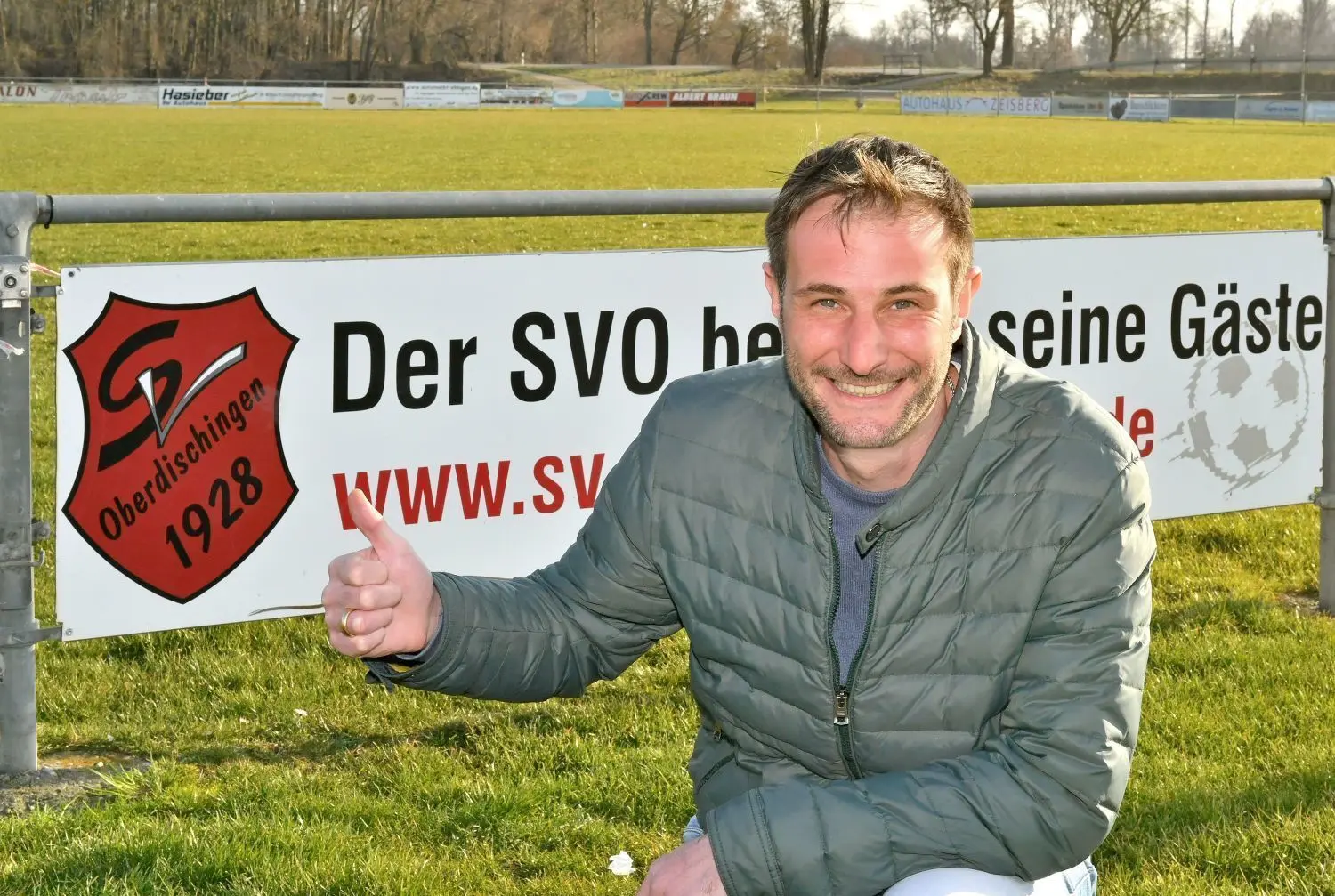 Nils Koch ist auch ehrenamtlich tätig, so ist er Vorsitzender des Sportvereins Oberdischingen.⇥⇥