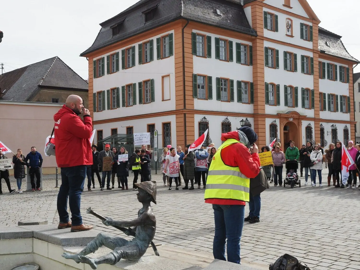 Warnstreik an der Ehinger Klinik: Bei den Beschäftigten war viel Frust zu spüren.
