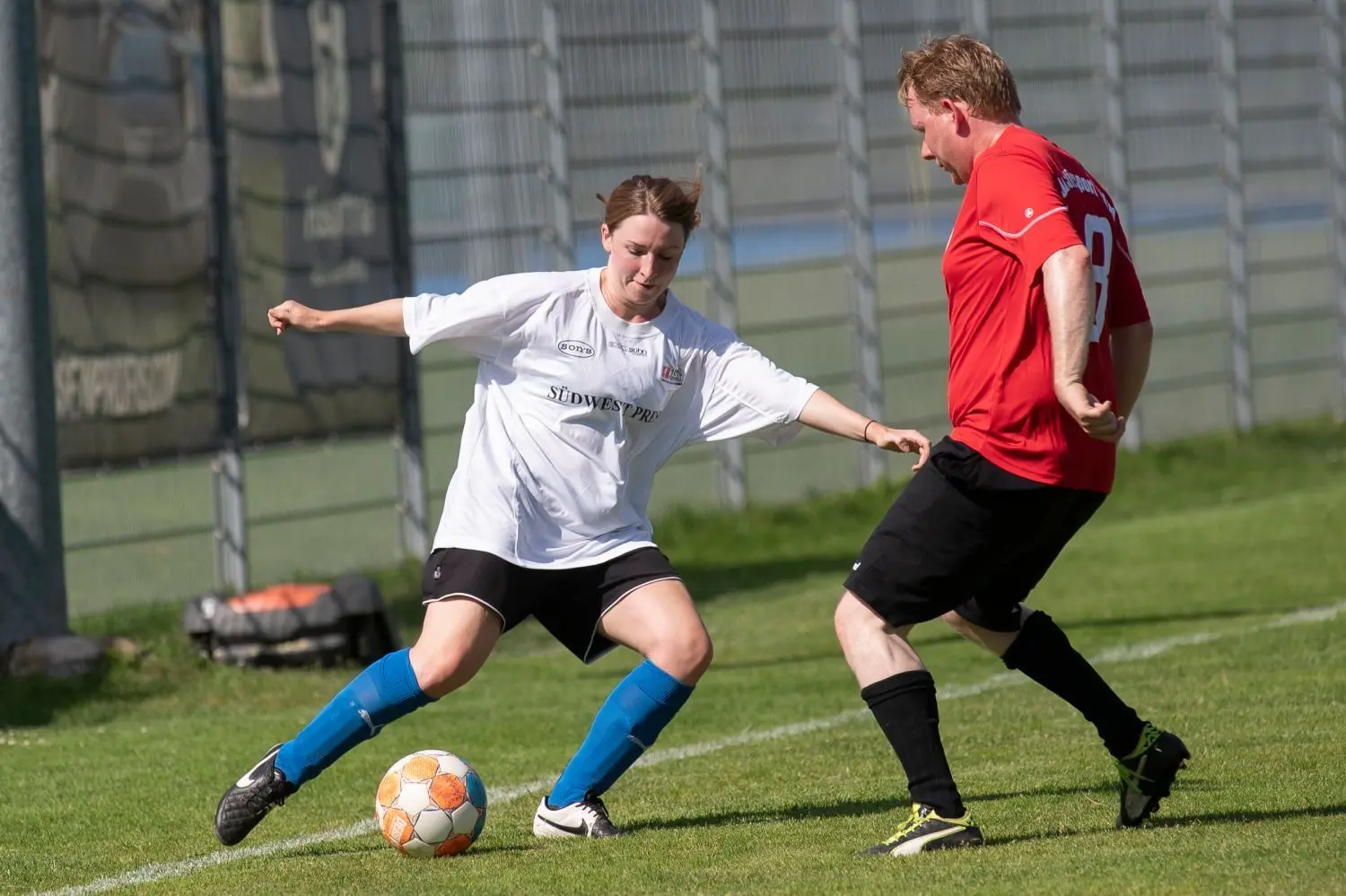 1:12 - Die fußballerische Höchststrafe kassierte das Presse-Team im jüngsten Derby gegen die Ulmer Justiz.